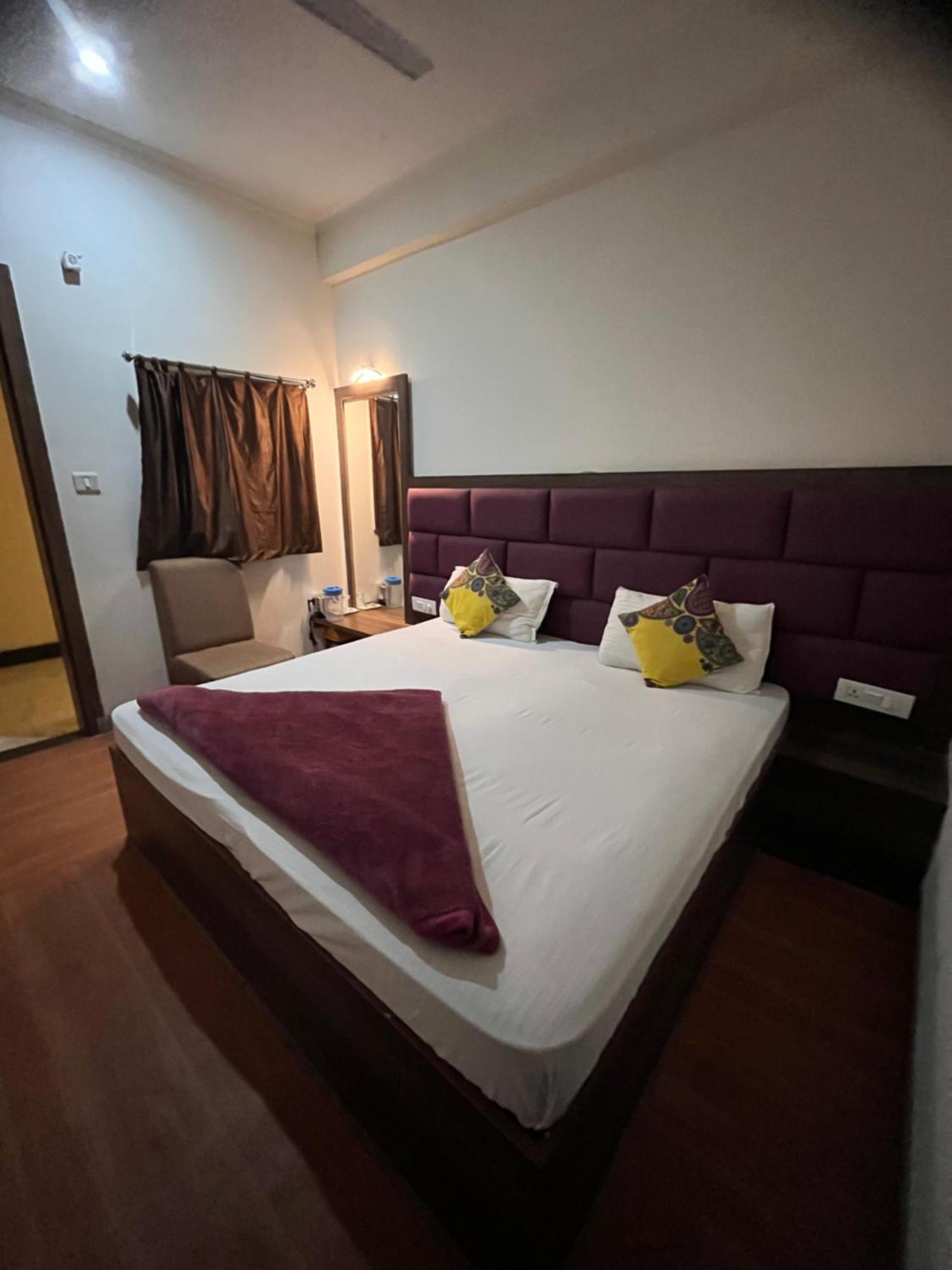 Hot - House Of Travellers Taj View Hostel Agra  Ngoại thất bức ảnh